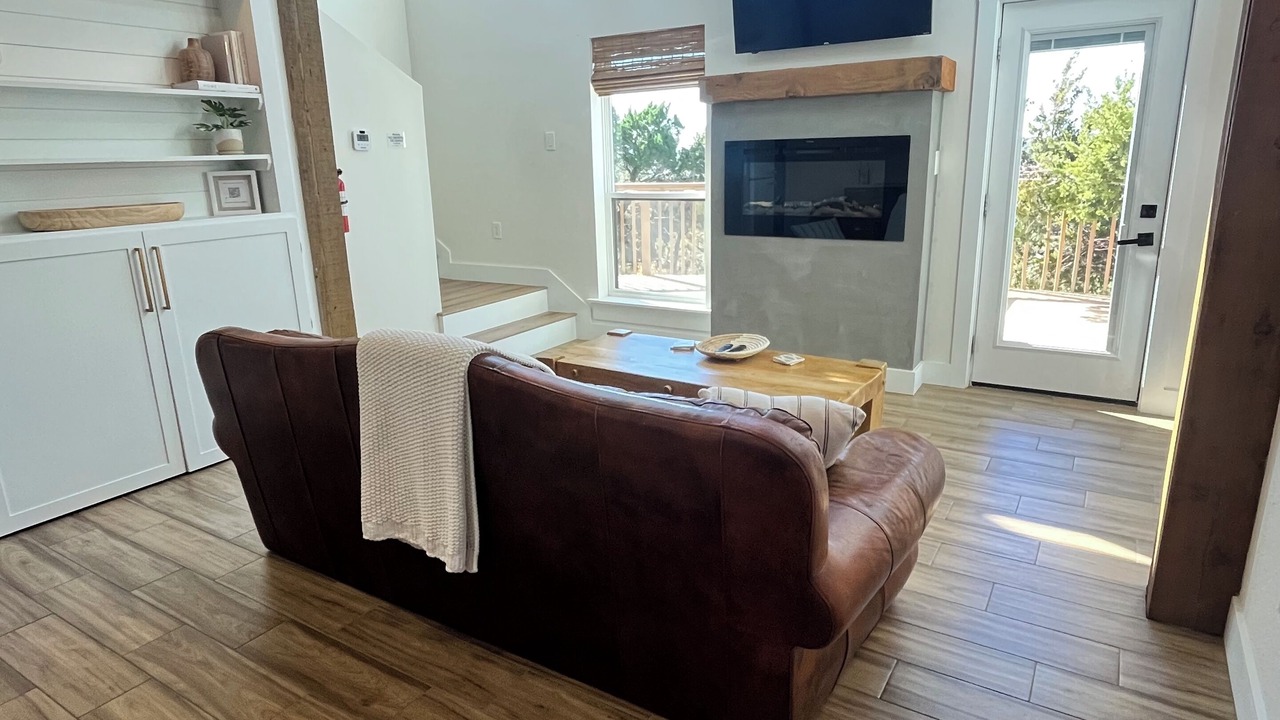 Photo of Livingroom in Lakeway