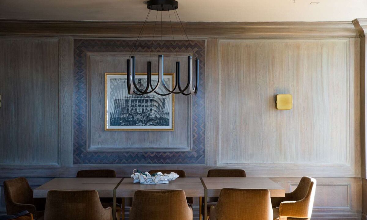 Photo of Livingroom in Theater District