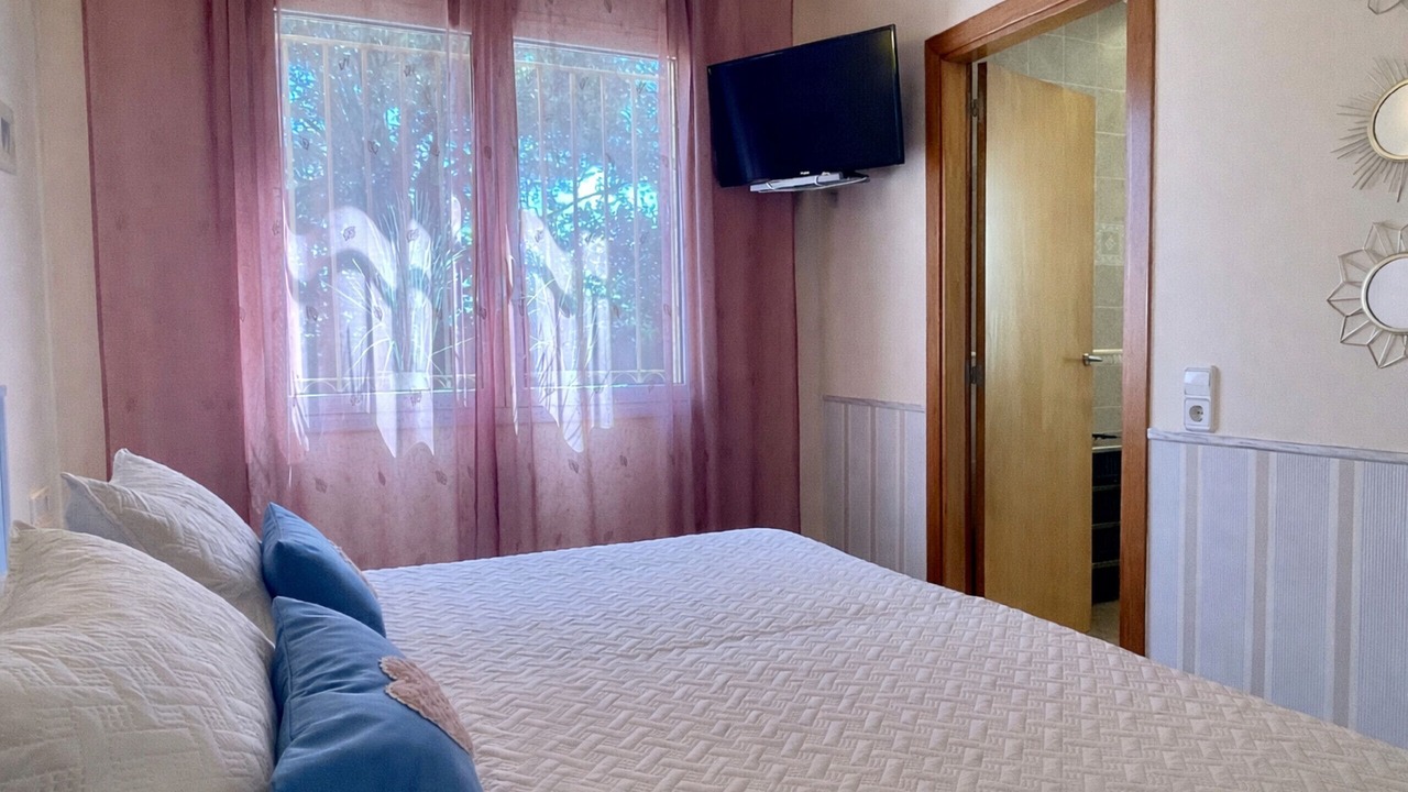 Photo of Bedroom in Pals