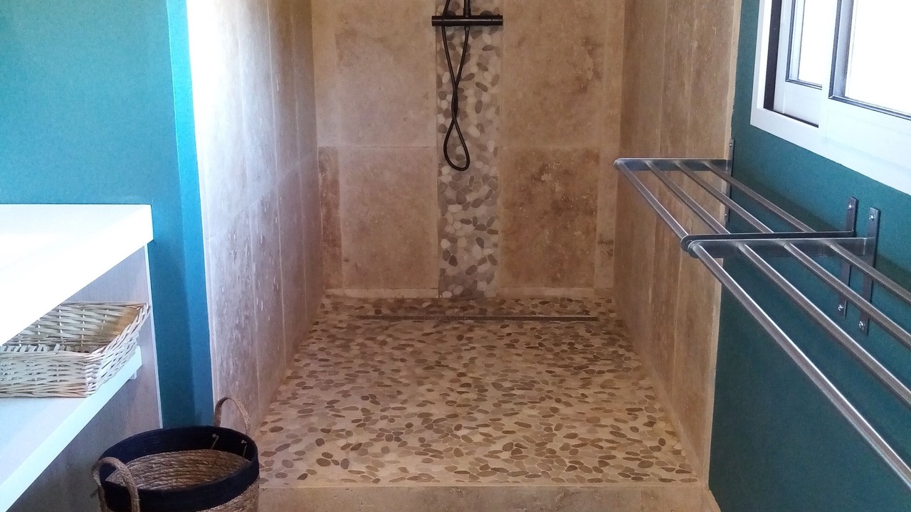 Photo of Bathroom in Aigues-Mortes