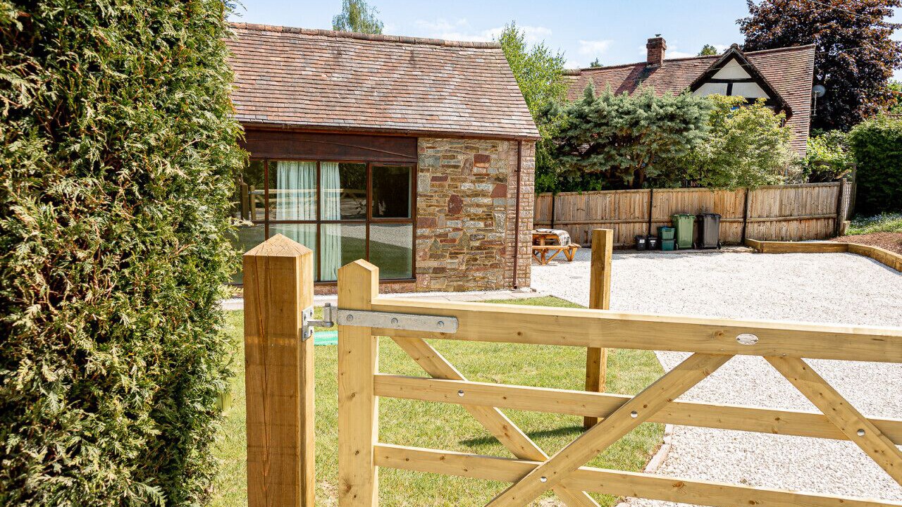 Photo of Outdoor in Longhope