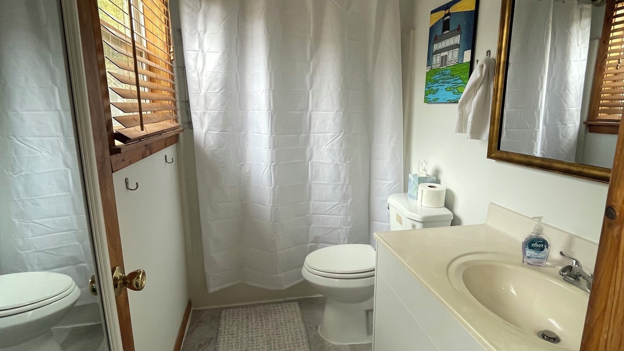 Photo of Bathroom in Nags Head
