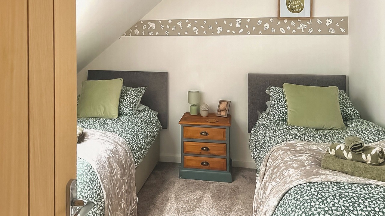 Photo of Others in Foxley