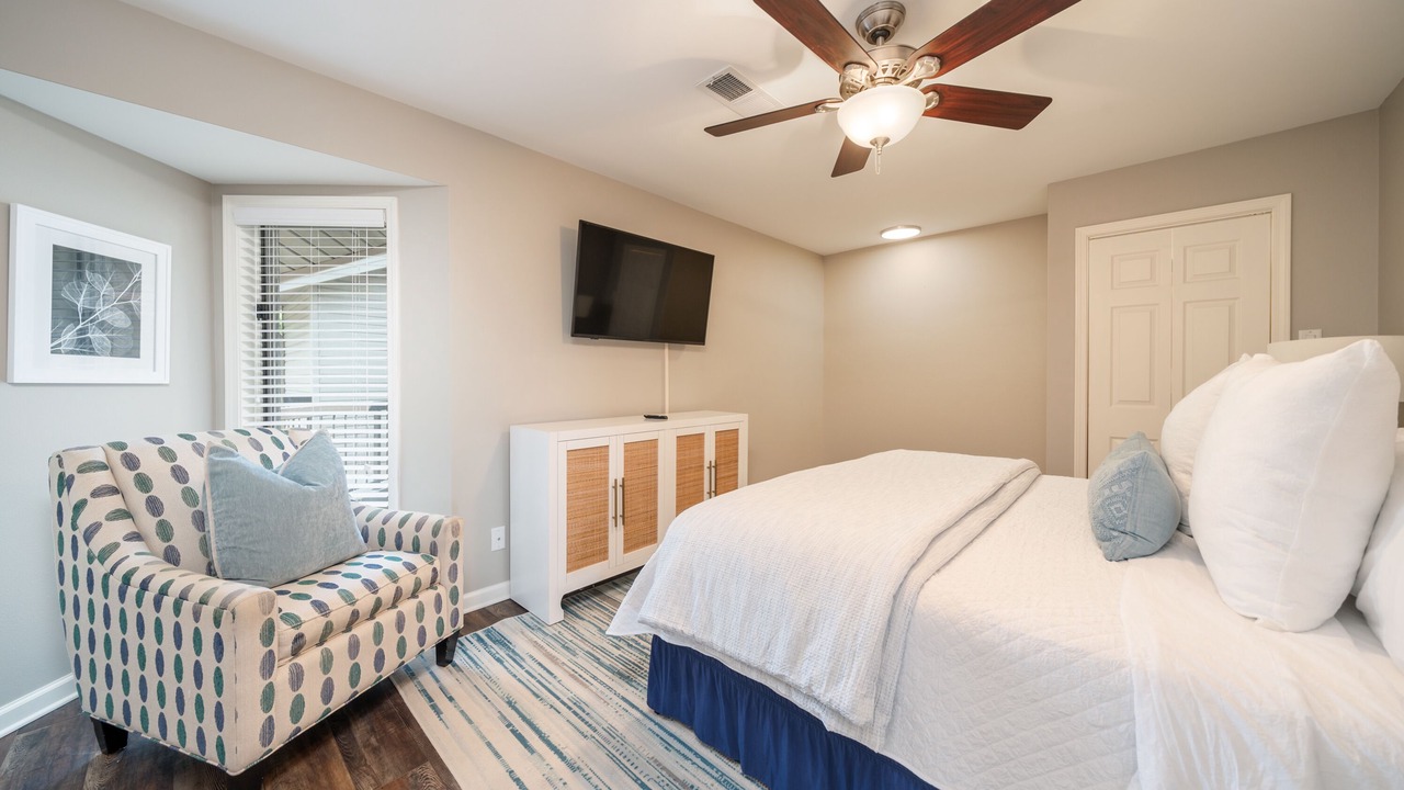 Photo of Bedroom in Lake Hamilton