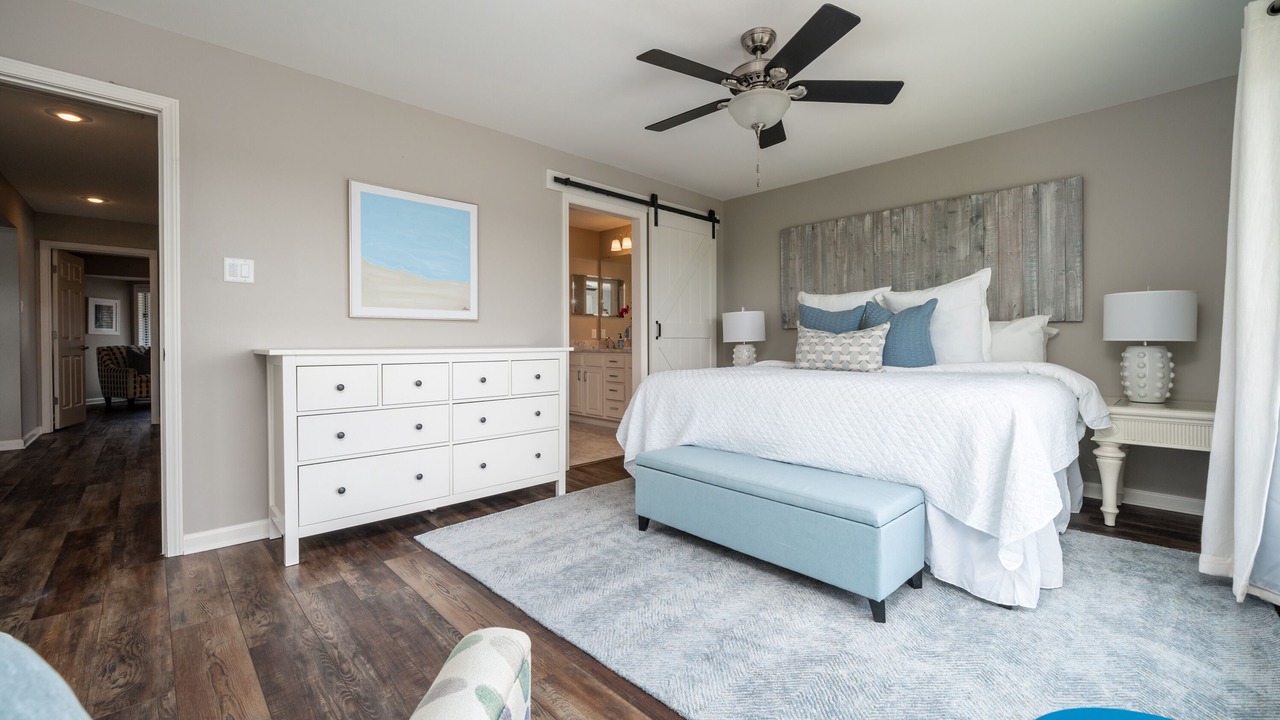 Photo of Bedroom in Lake Hamilton