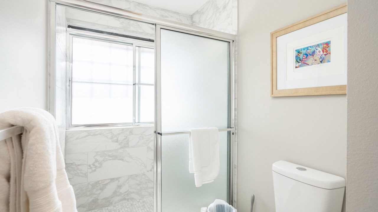 Photo of Bathroom in Lake Hamilton