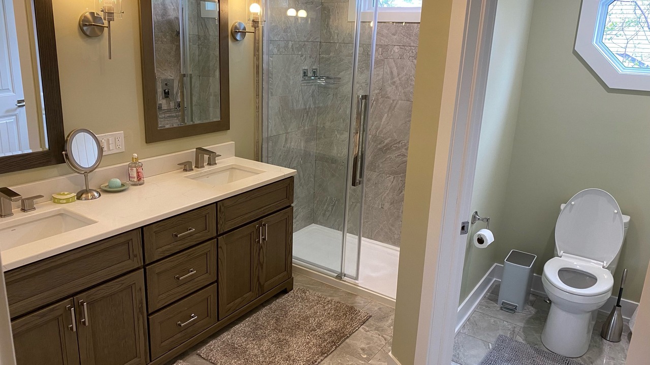 Photo of Bedroom in Lakeside