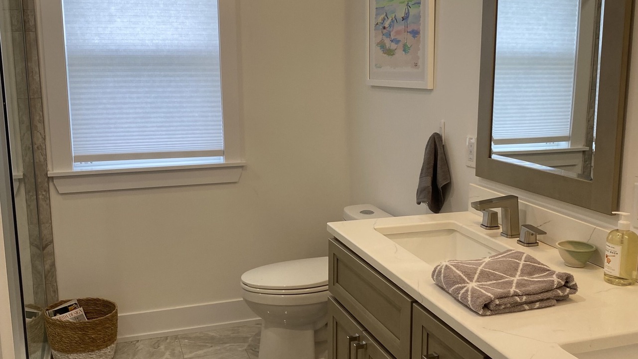 Photo of Bathroom in Lakeside