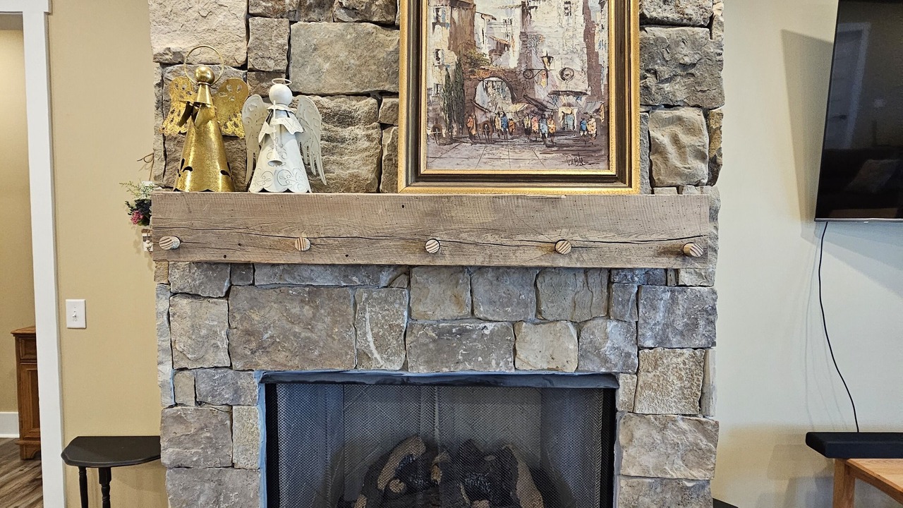 Photo of Livingroom in Jacksons' Gap