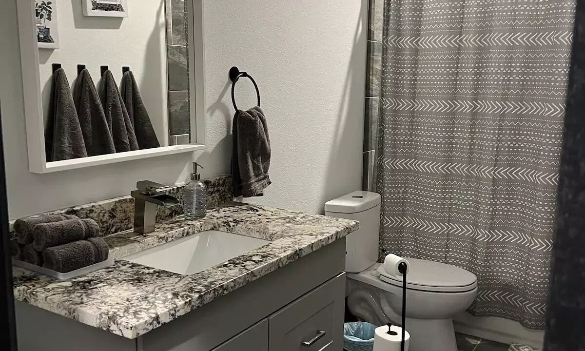 Photo of Bathroom in DeSoto
