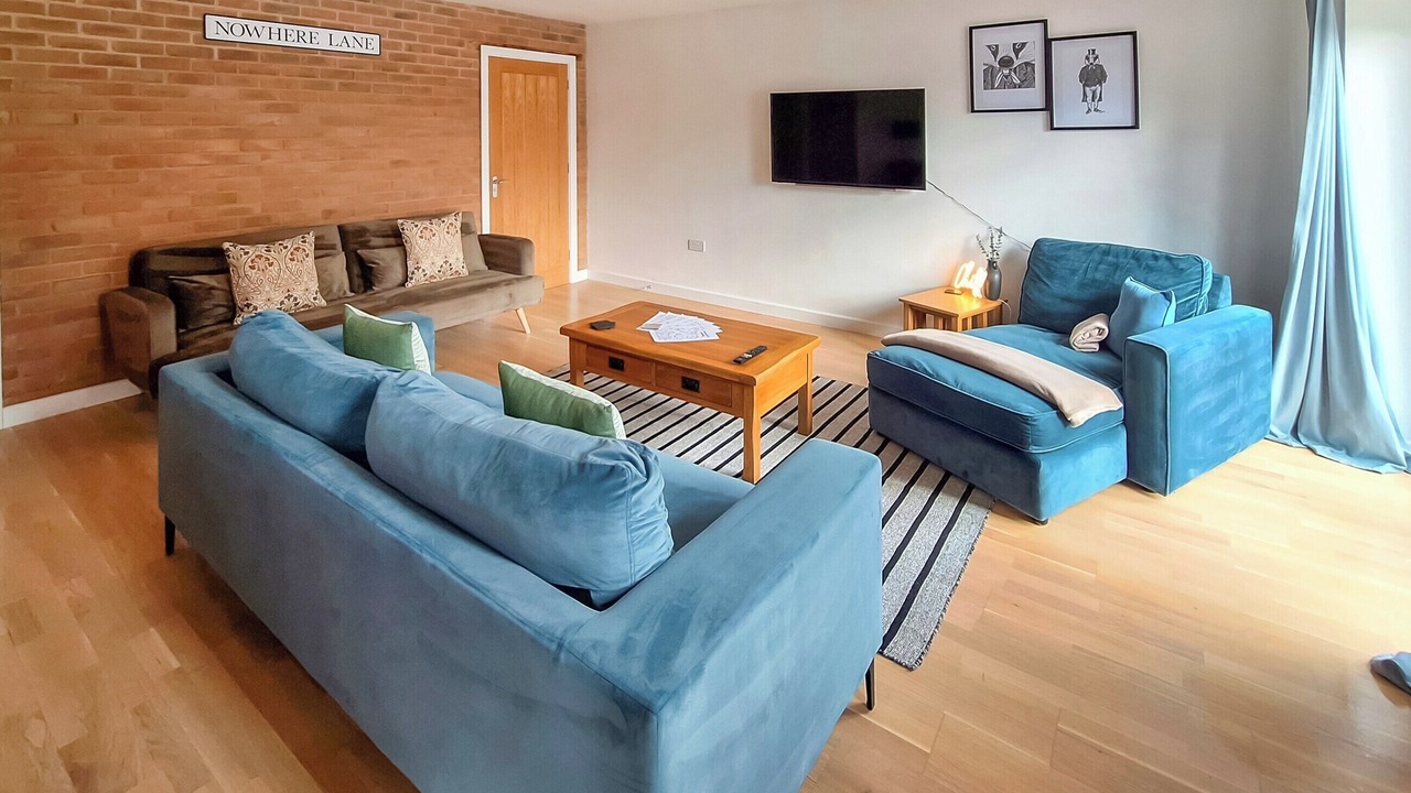 Photo of Others in Foxley