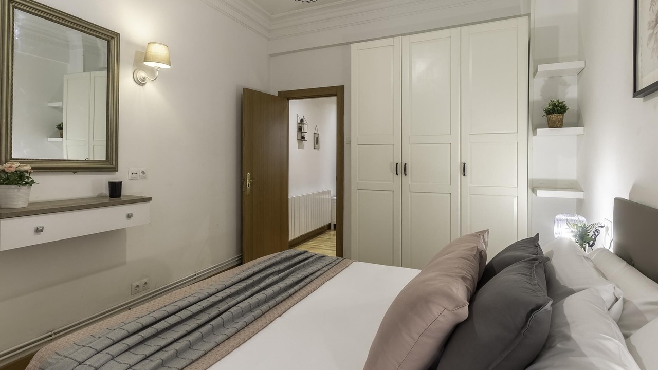 Photo of Bedroom in Bilbao City Centre