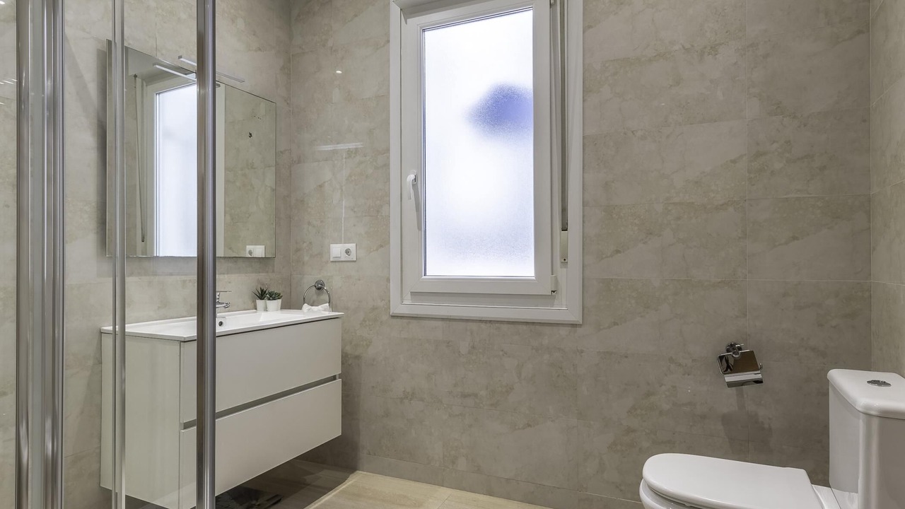 Photo of Bathroom in Bilbao City Centre