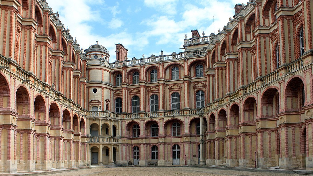 Photo of Others in Saint-Cyr-l'Ecole