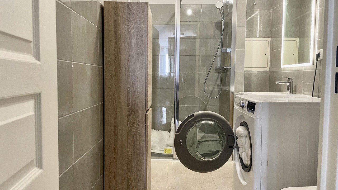 Photo of Bathroom in Saint-Cyr-l'Ecole