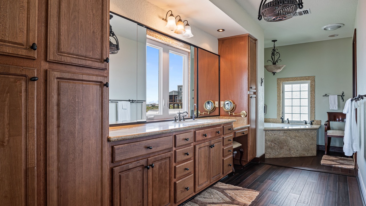 Photo of Bathroom in Crystal Beach