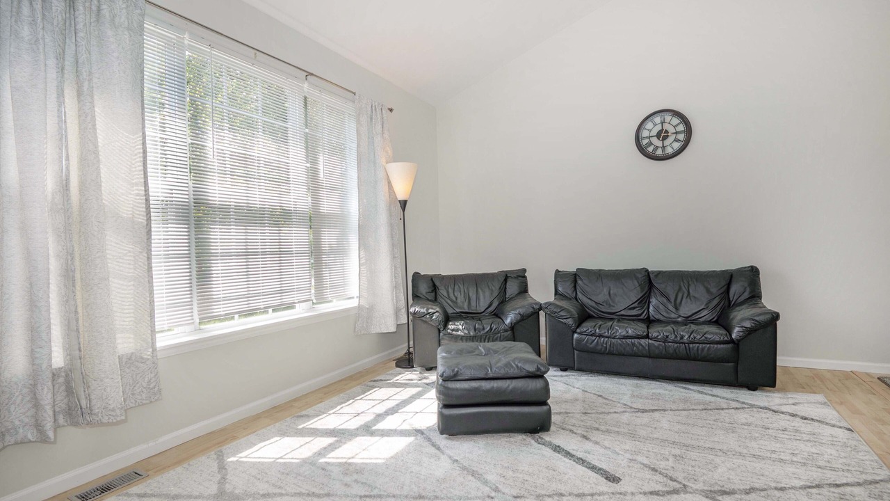 Photo of Livingroom in Plainfield