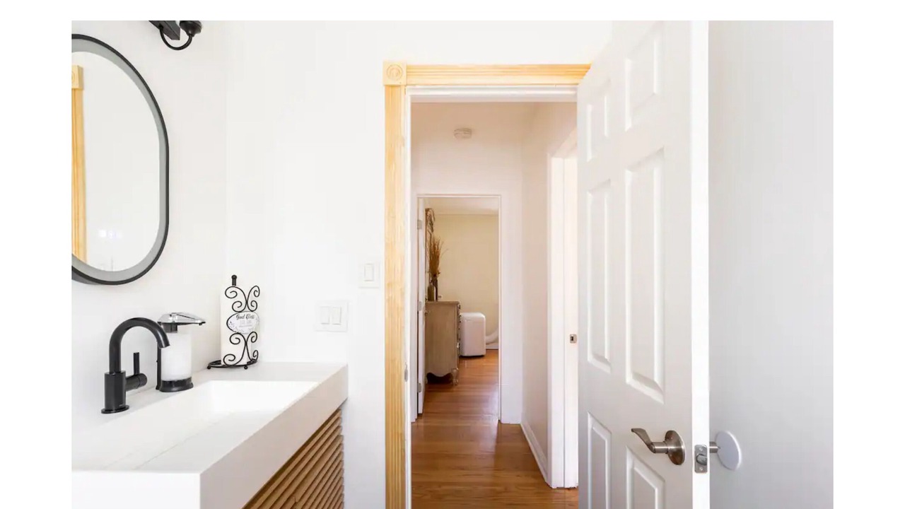 Photo of Bathroom in View Park-Windsor Hills