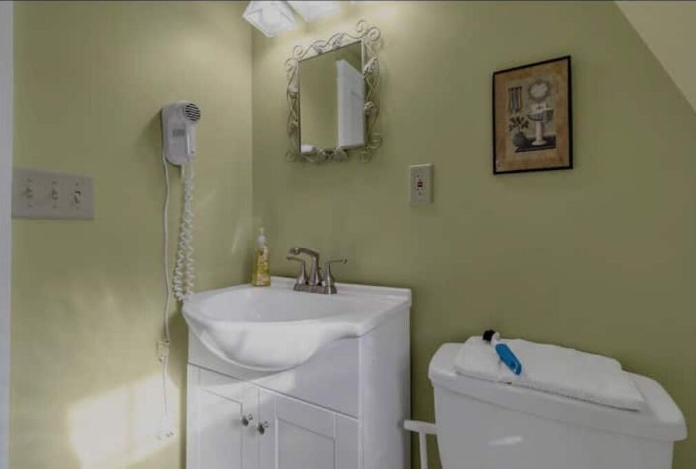 Photo of Bathroom in North Tonawanda