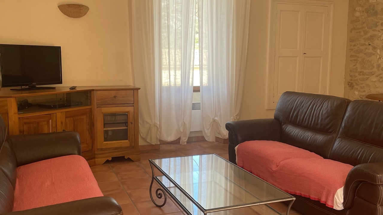 Photo of Livingroom in Saint-Andre-de-Roquepertuis