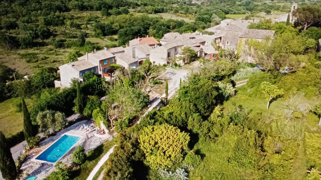 Photo of Outdoor in Saint-Andre-de-Roquepertuis