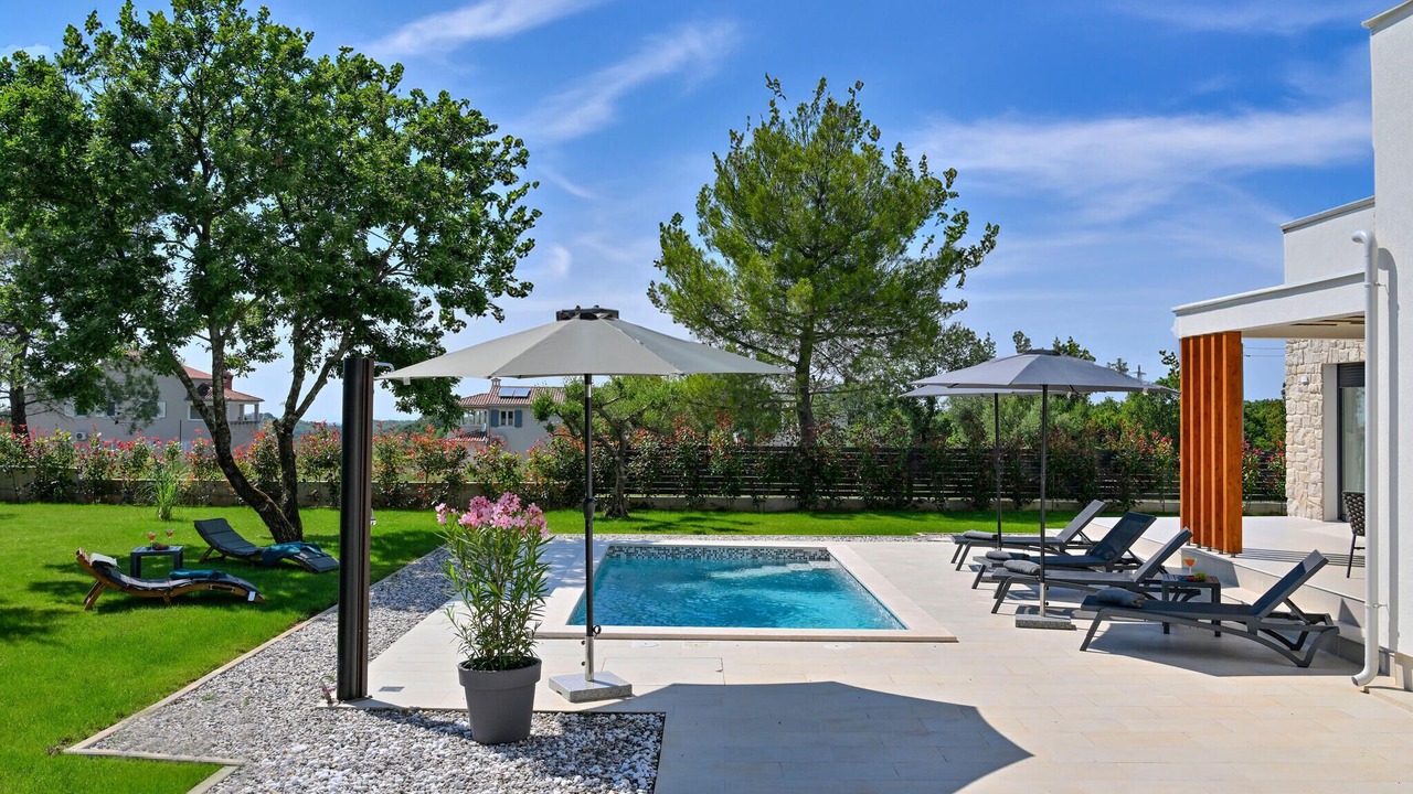 Photo of Outdoor in Marasi