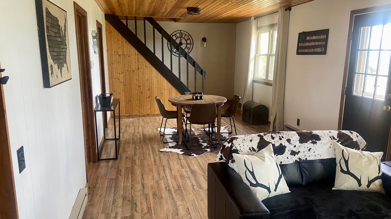 Photo of Livingroom in Granite Canon