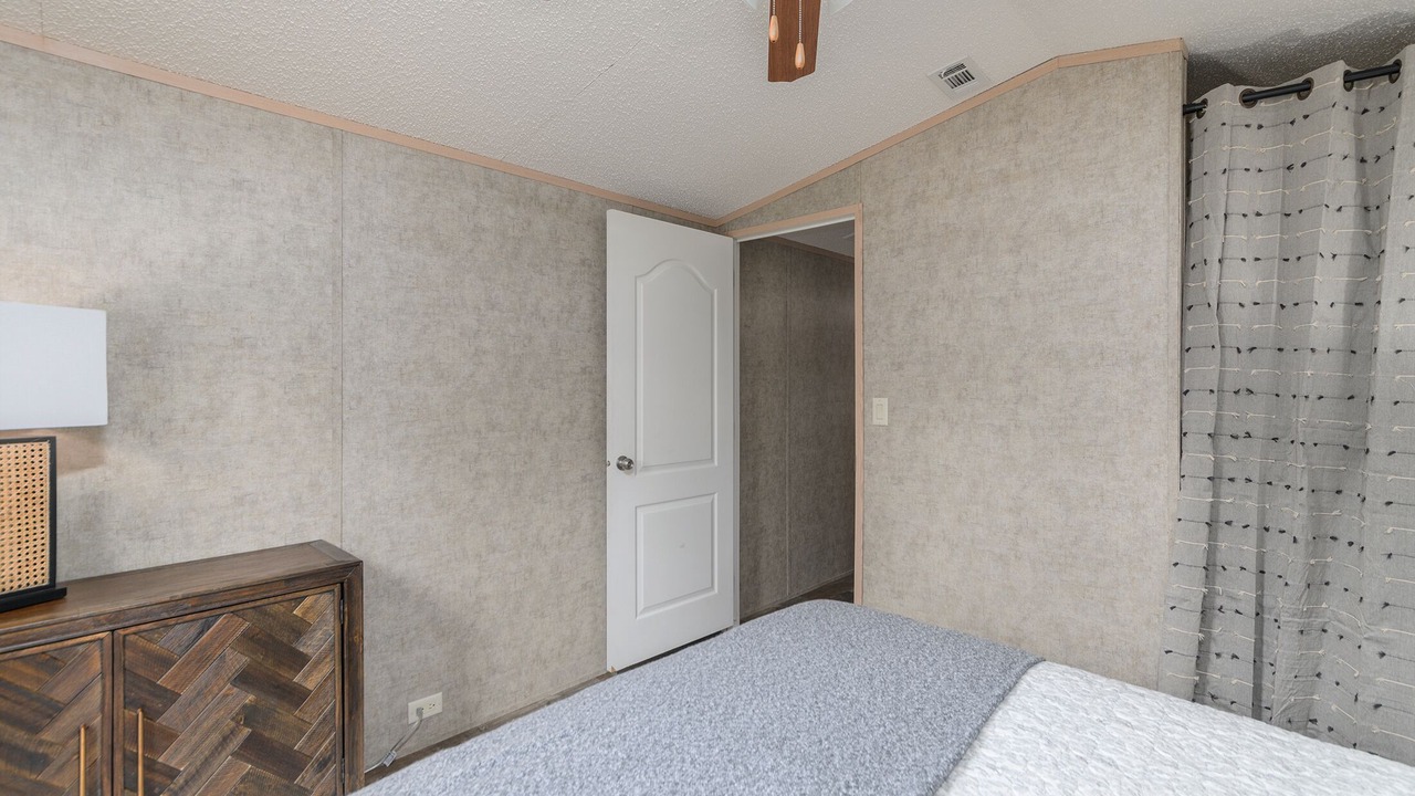Photo of Bedroom in Seabrook