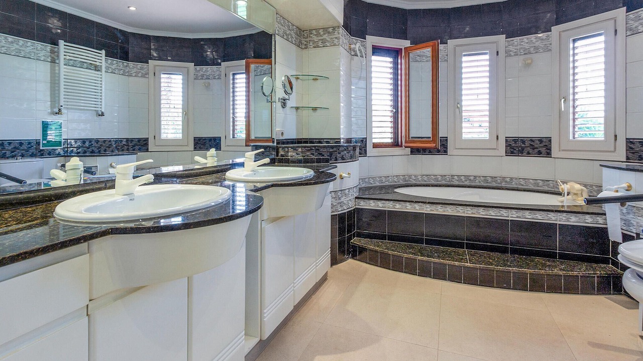 Photo of Bathroom in Elche