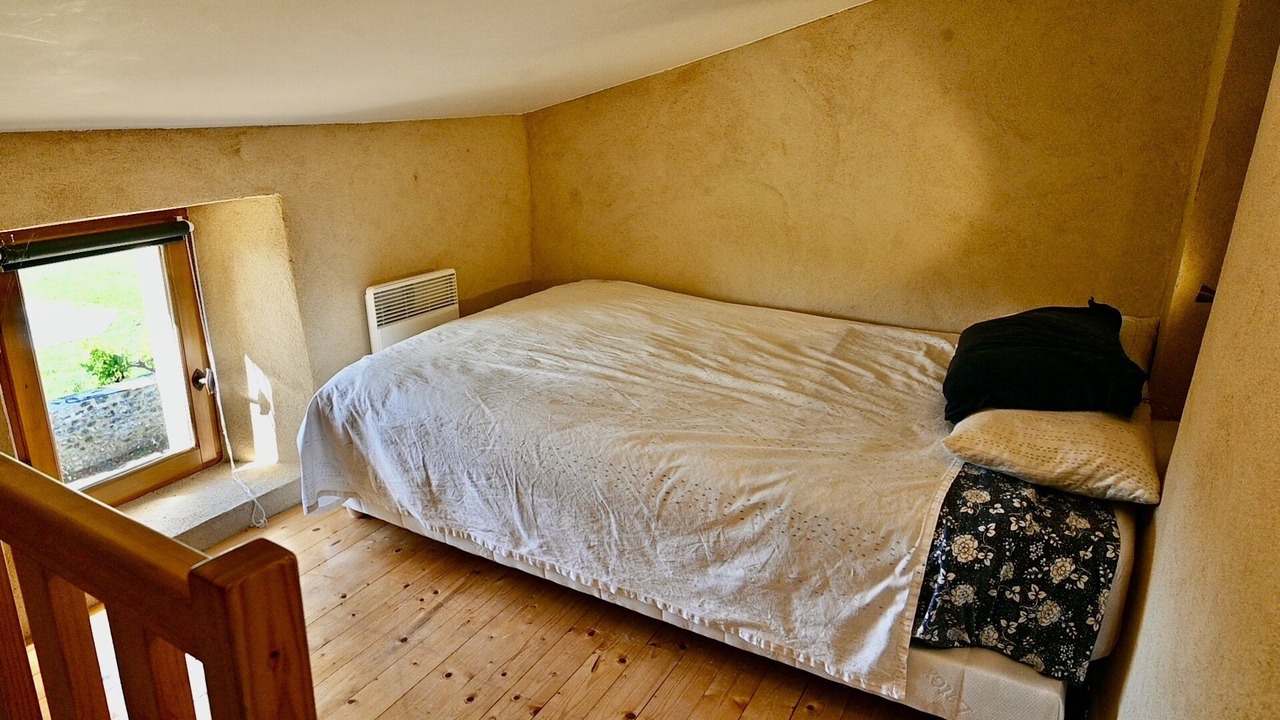 Photo of Bedroom in Ongles