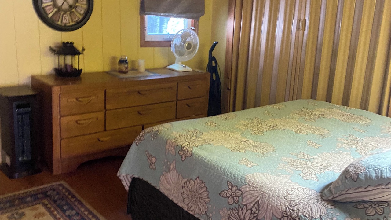 Photo of Bedroom in Town of Torrey