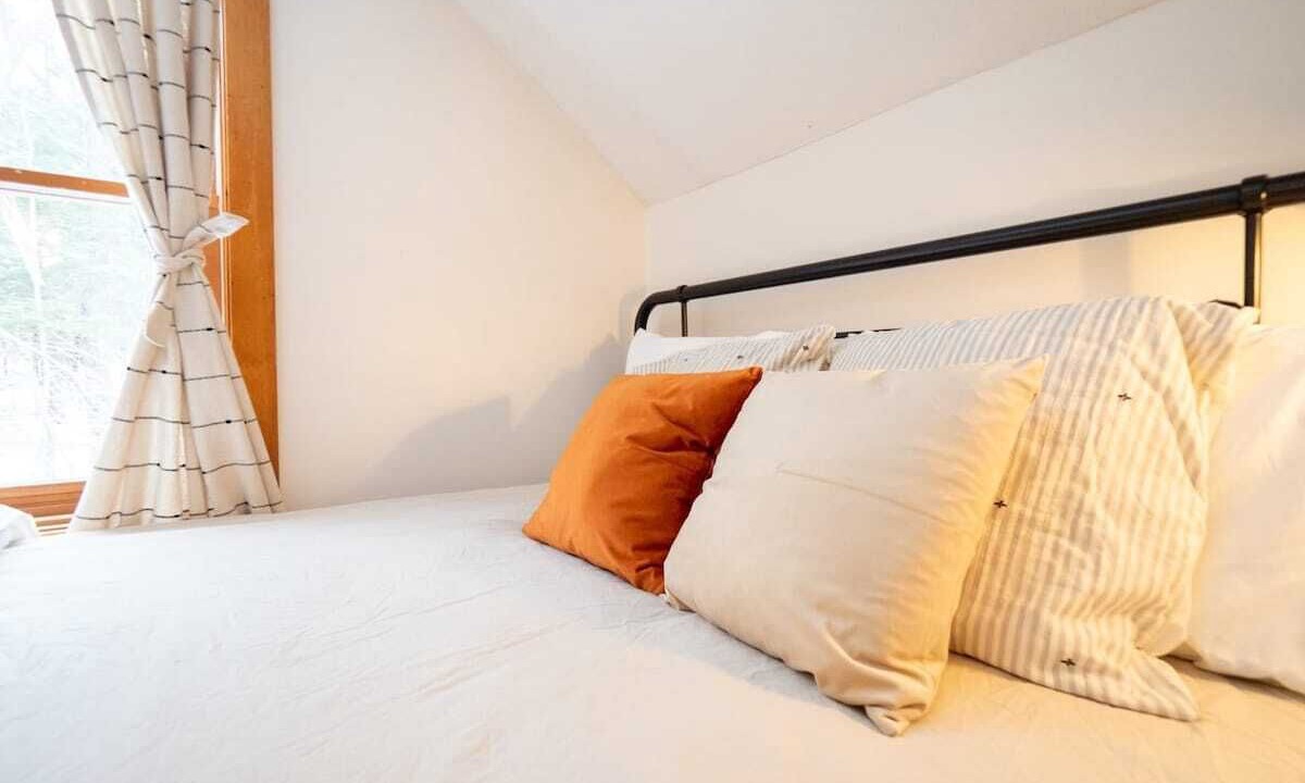 Photo of Bedroom in Becket