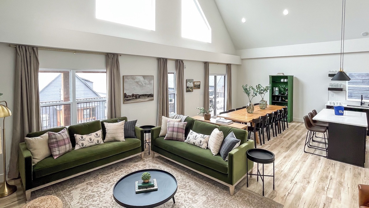 Photo of Livingroom in Hollister