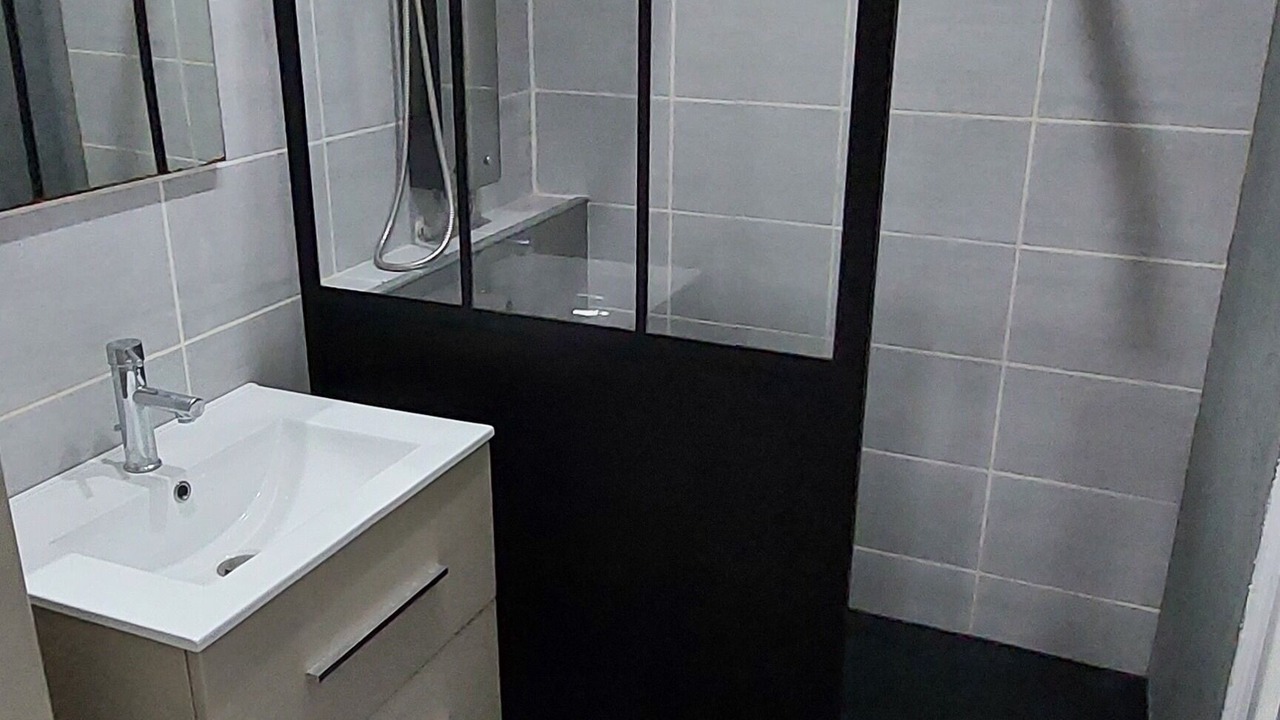 Photo of Bathroom in Roseraie