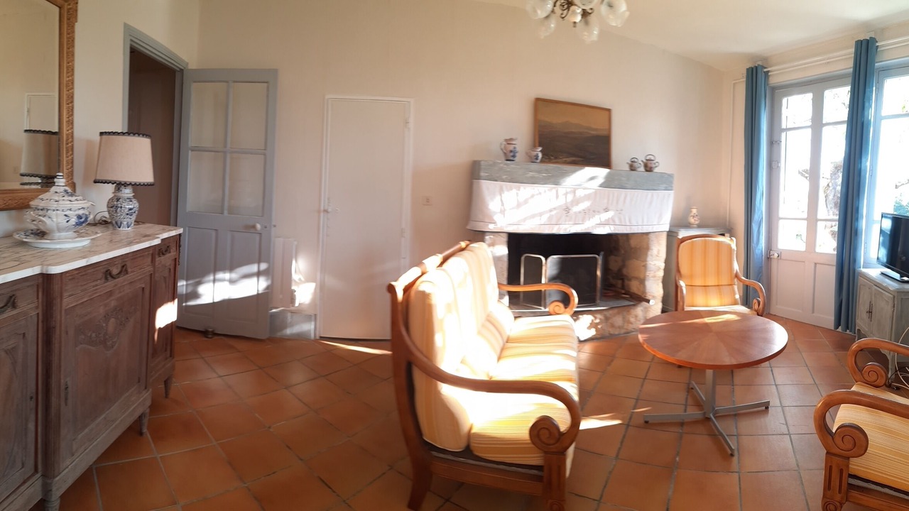 Photo of Livingroom in Couladere