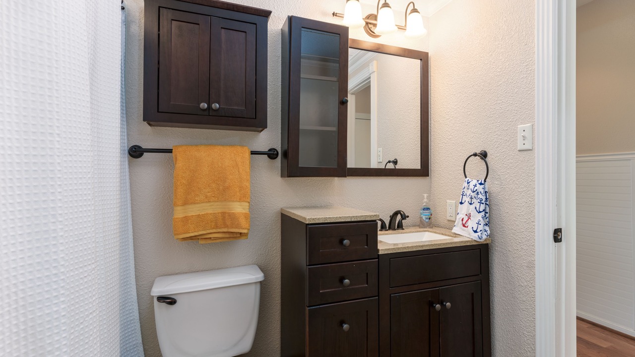 Photo of Bathroom in April Sound
