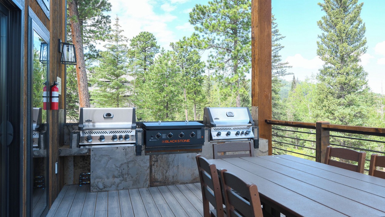 Photo of Outdoor in Lead