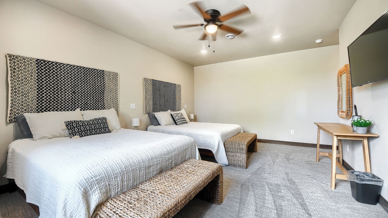 Photo of Bedroom in Lead