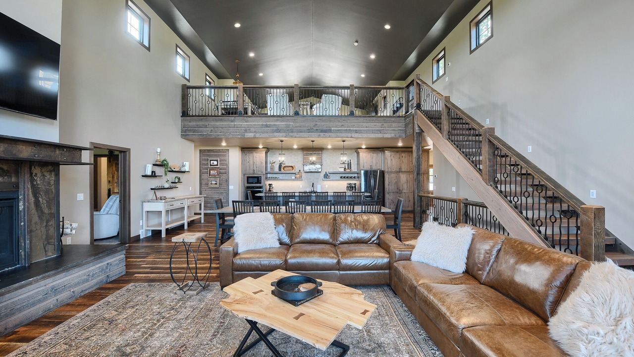 Photo of Livingroom in Lead