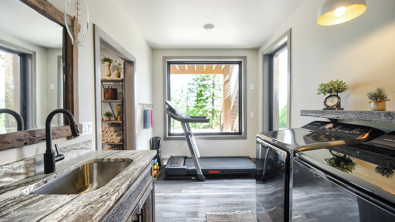 Photo of Kitchen in Lead