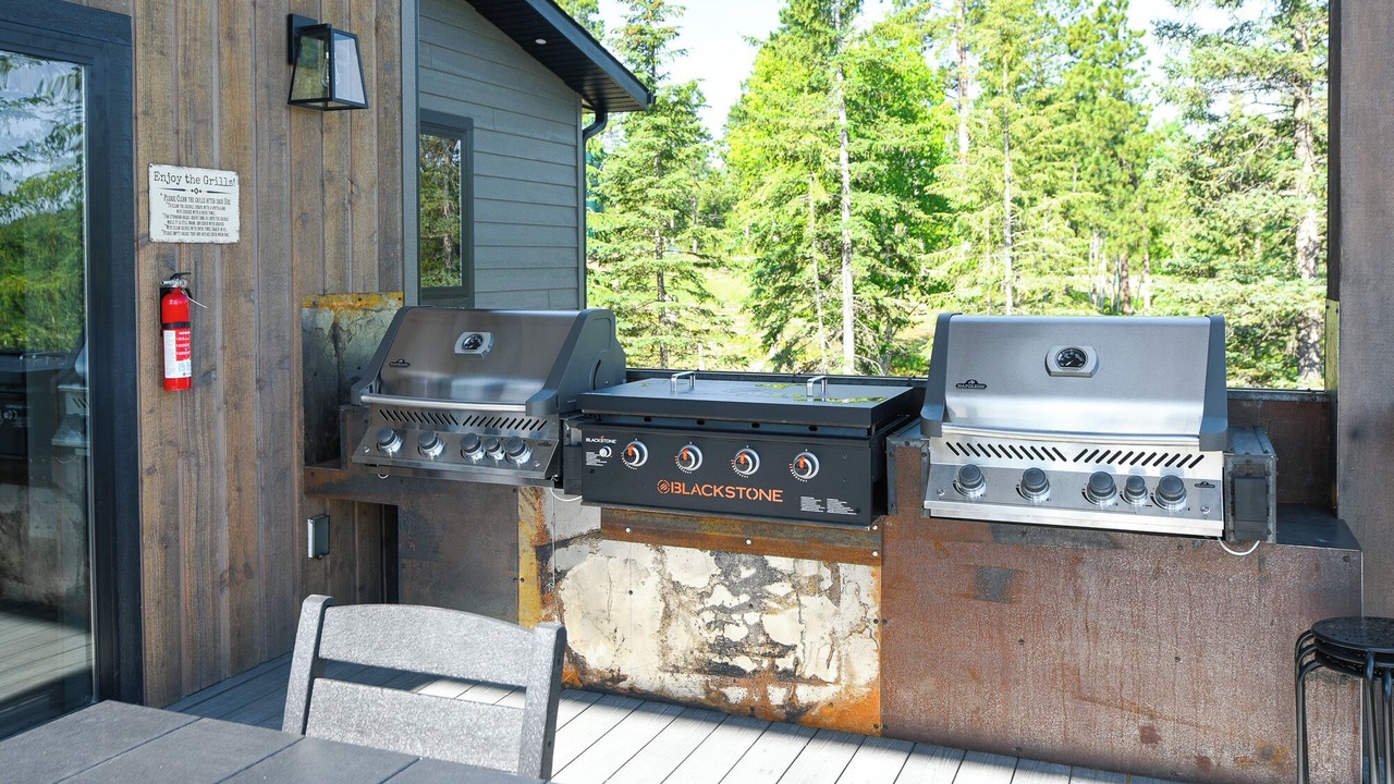 Photo of Outdoor in Lead