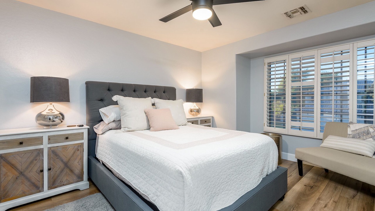 Photo of Bedroom in Greenfield Lakes