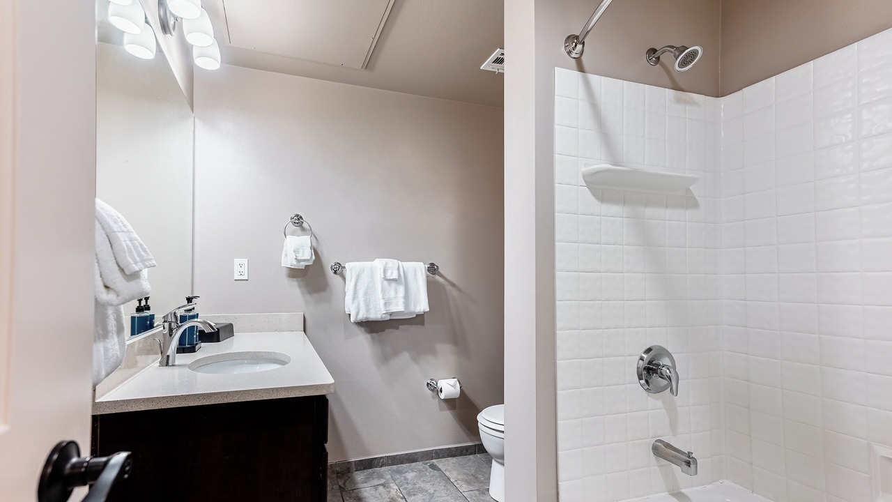 Photo of Bathroom in West Yellowstone