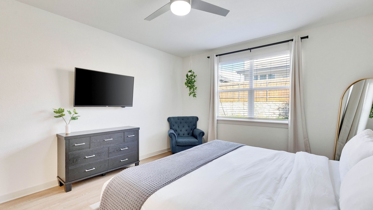Photo of Bedroom in McNeil