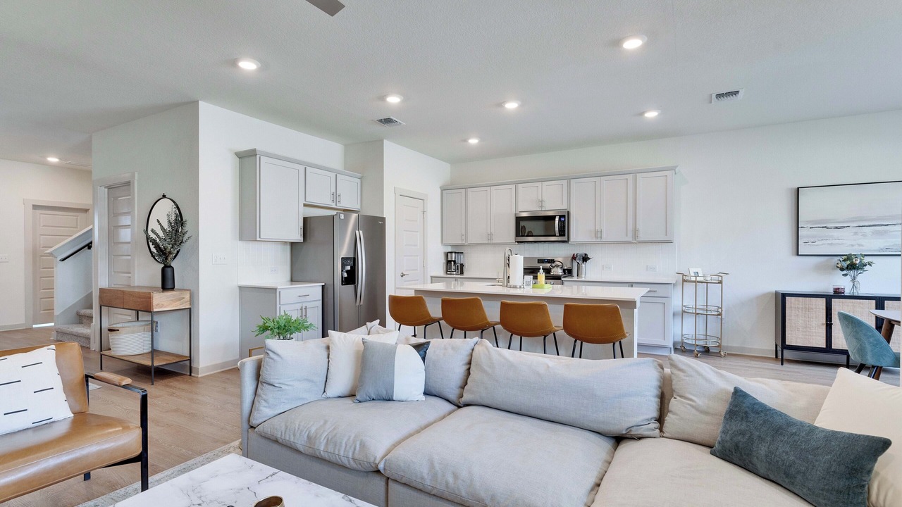 Photo of Livingroom in McNeil