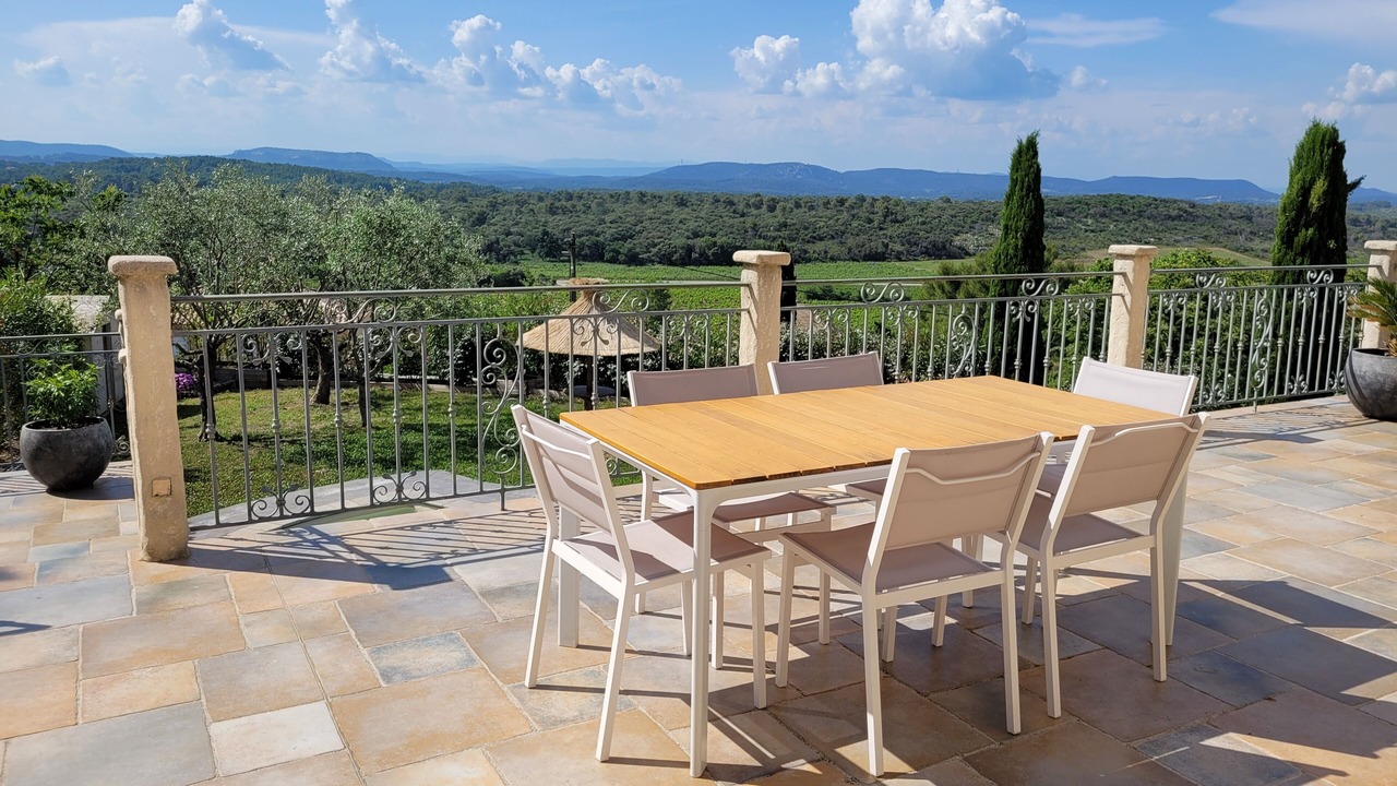 Photo of Outdoor in Beaulieu