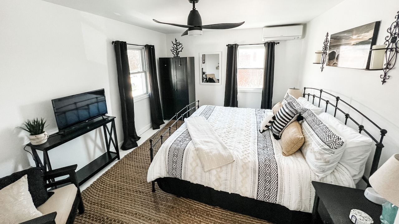 Photo of Bedroom in Niantic