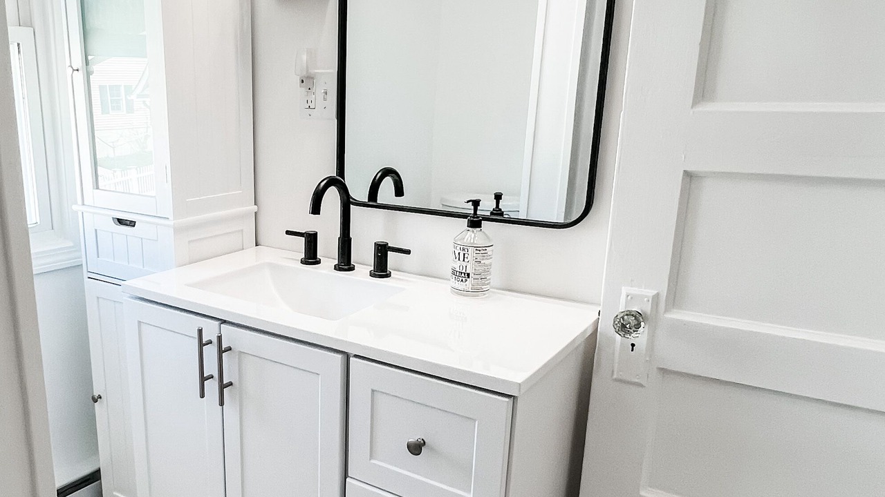 Photo of Bathroom in Niantic