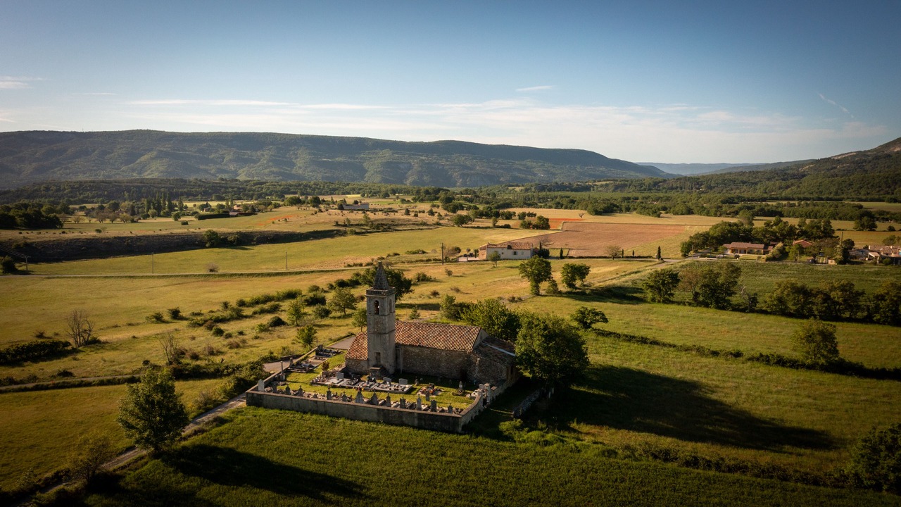 Photo of Outdoor in Ongles