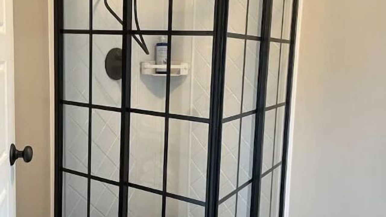 Photo of Bathroom in Broadway